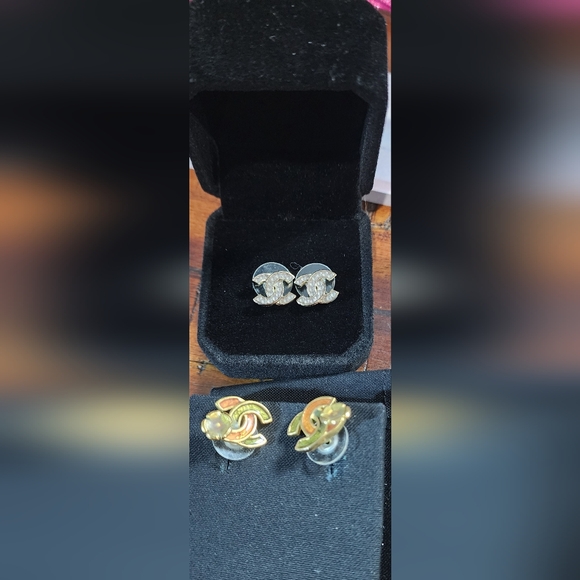 CHANEL Jewelry - Bundke Chanel Pierce Earrings Bi-color & Rhinestone Interlocking C